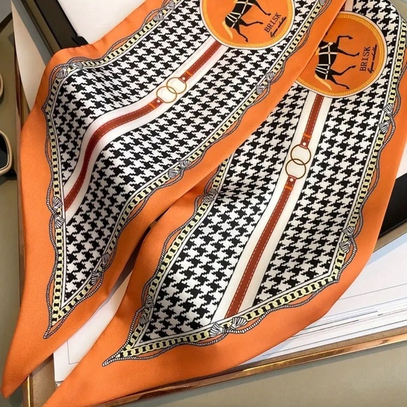 Houndstooth Print Skinny Classic Scarf - Picture 4 of 5
